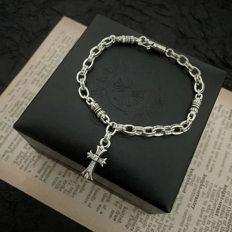 Ch*0me He**ts bracelets